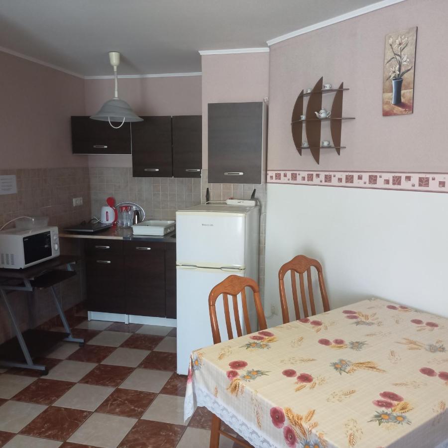 Livia Apartman Buk Luaran gambar