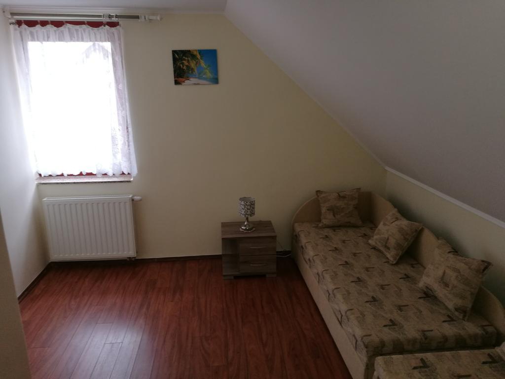 Livia Apartman Buk Luaran gambar